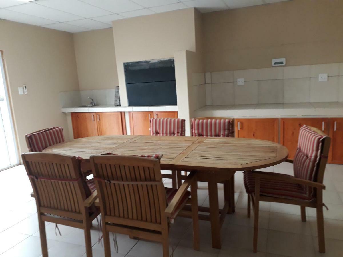 Augrabies De Oude Stoor Guesthouse מראה חיצוני תמונה