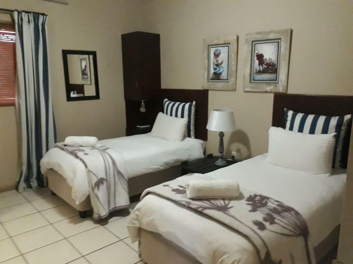 Augrabies De Oude Stoor Guesthouse מראה חיצוני תמונה