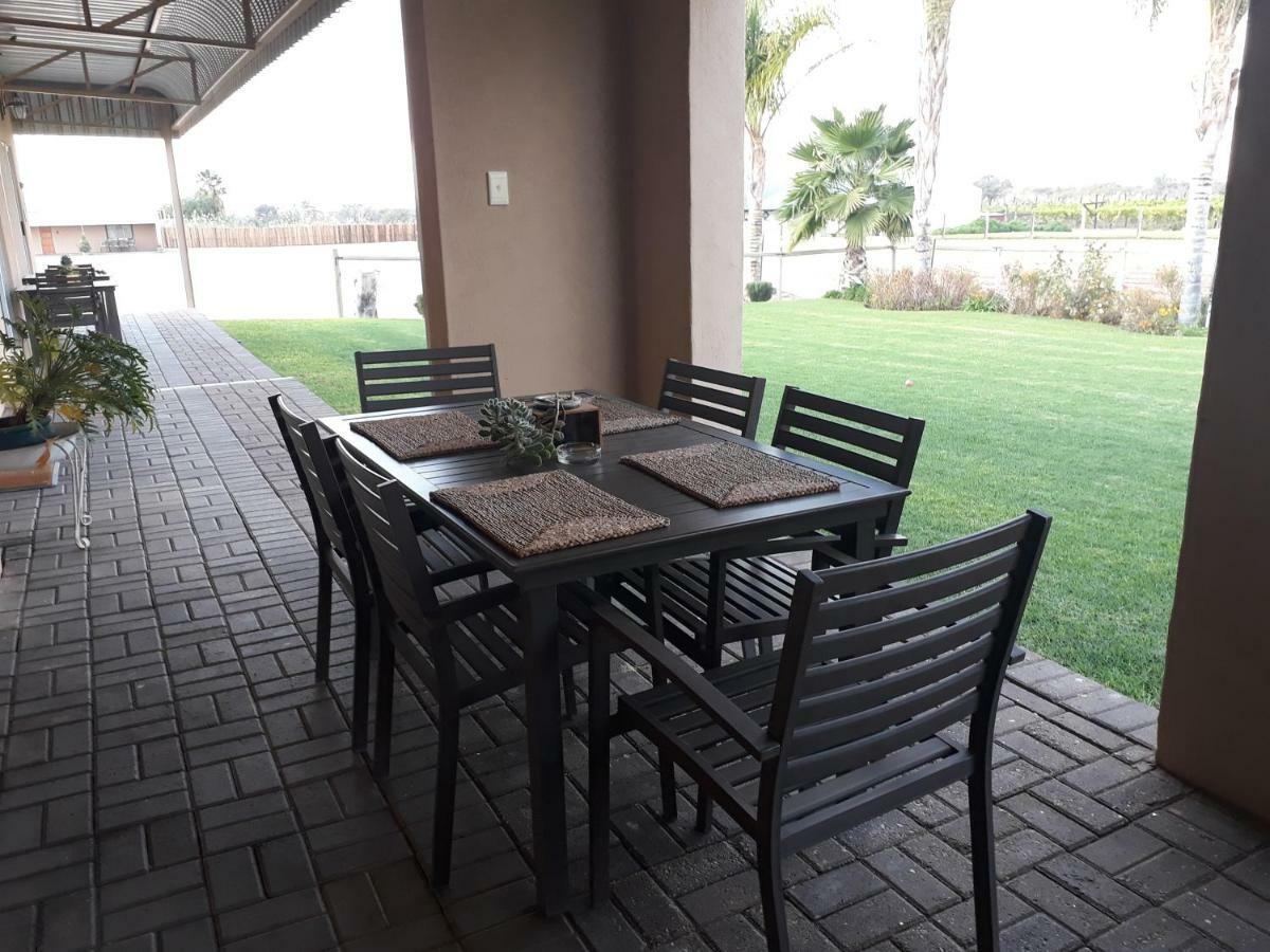 Augrabies De Oude Stoor Guesthouse מראה חיצוני תמונה